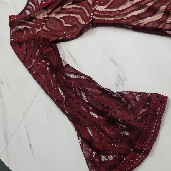 Lace Dress - Picture 2 of 7